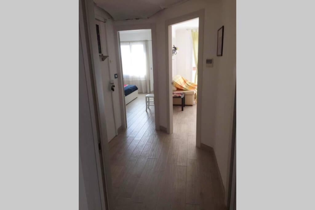 Grand F2 60Mq Centre Antibes, Proche Plages, Commerces, 2 Balcons, Parking, Train, Bus, Deco Vintage, Pet Friendly, Ideal Famille Ou 1-2 Couples Apartment Exterior foto