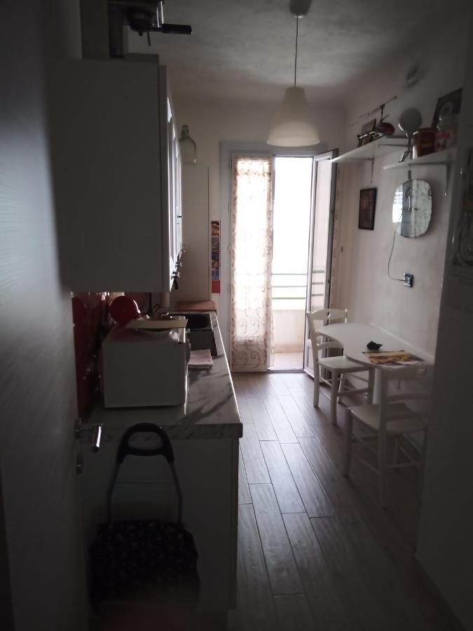 Grand F2 60Mq Centre Antibes, Proche Plages, Commerces, 2 Balcons, Parking, Train, Bus, Deco Vintage, Pet Friendly, Ideal Famille Ou 1-2 Couples Apartment Exterior foto